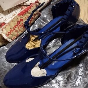 Women's Blue Patent Leather Shoes